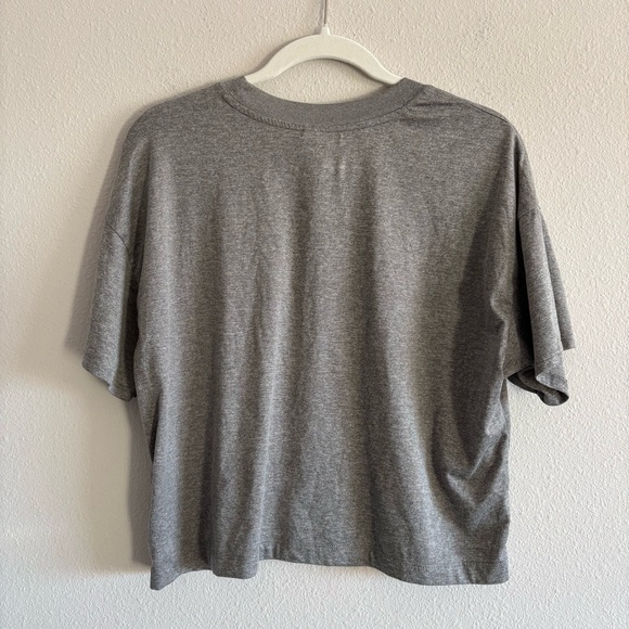 Vuori Energy Tee Short-Sleeve Crop Top Women’s Large Heather Grey Oversized - Picture 3 of 5